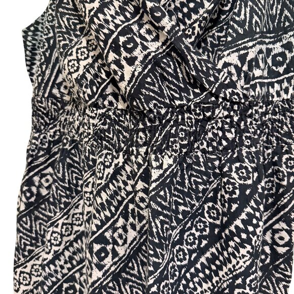 Black & White Aztec Print Sleeveless Maxi Dress SZ 22-24 V-Neckline  Elastic Wai - Picture 3 of 6